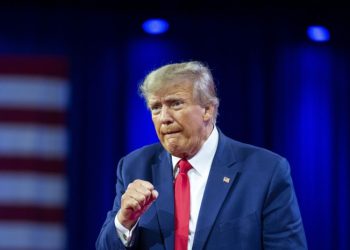 Trump podrí­a enfrentar cargos penales por un escándalo con una actriz porno