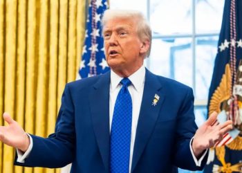 Trump prevé imponer aranceles a automóviles importados