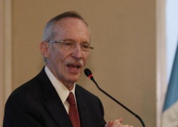 TSE advierte a Edmond Mulet por considerar que podrí­a estar cometiendo delito de propaganda ilegal