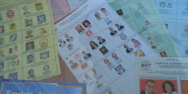 TSE analiza tamaño de papeletas electorales que se utilizarán el próximo año