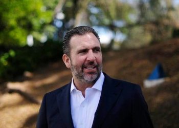 TSE justifica resolución que deja fuera a Roberto Arzú