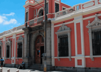 TSE pide a municipalidades de Guatemala, Mixco y Villa Nueva retirar publicidad partidista de postes en la ví­a publica