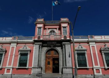 TSE: Según orden de entrega de expedientes prevalecerá el orden de papeletas