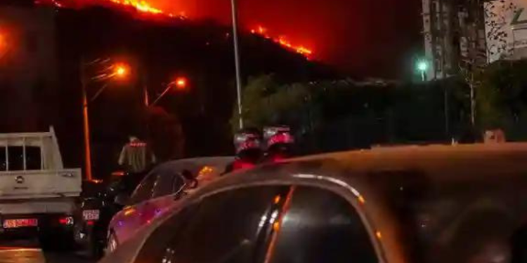 Turquía evacua a casi 4.000 personas por incendios
