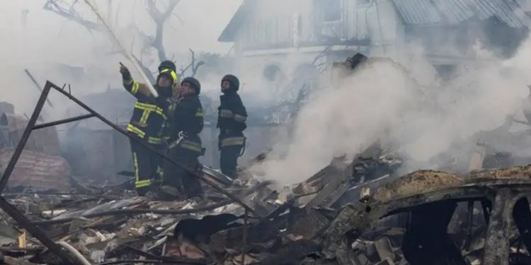 Ucrania informa ataque contra fábrica de drones Shahed