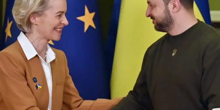 UE abrirá negociaciones de adhesión con Ucrania y Moldavia