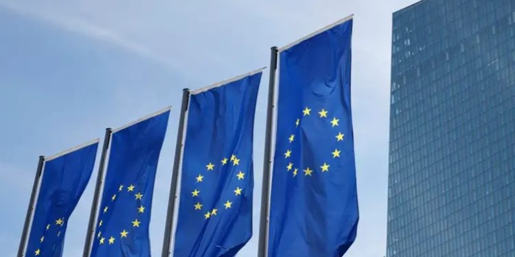 UE multa a autoridades iraníes por entregar drones y misiles