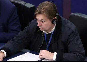 Ultraderecha en la Eurocámara expulsa a AfD tras escándalos