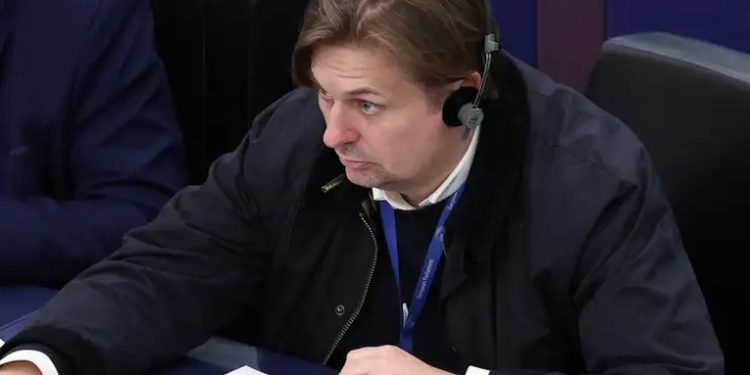 Ultraderecha en la Eurocámara expulsa a AfD tras escándalos