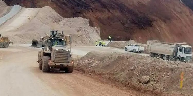 Un alud en una mina de oro en Turquía sepulta a 9 mineros