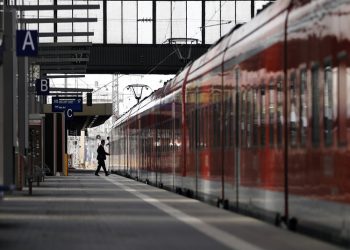 Un choque de trenes en Múnich deja al menos un muerto y decenas de heridos