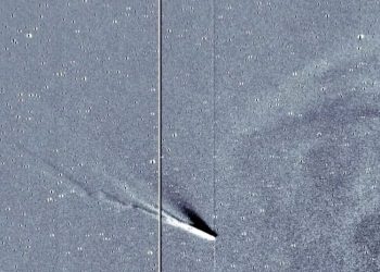 Un cometa sobrevive al impacto de una potente erupción solar