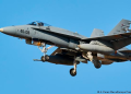 Un F-18 del Ejército español se estrella durante una exhibición
