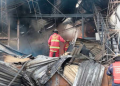 Un incendio de gran magnitud se registra en un depósito del Ministerio de Salud en Caracas