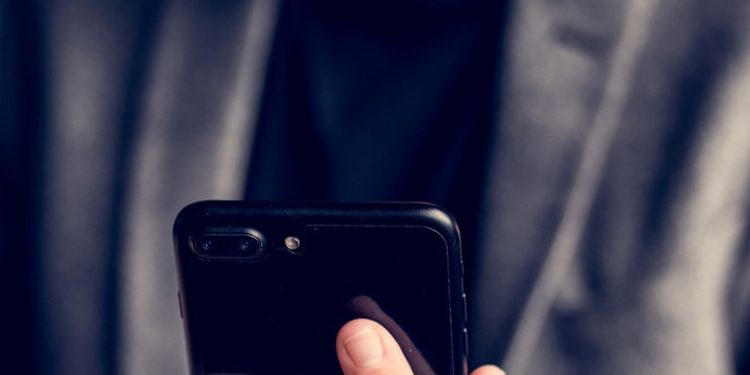 Un país europeo evalúa prohibir a sus funcionarios usar Facebook