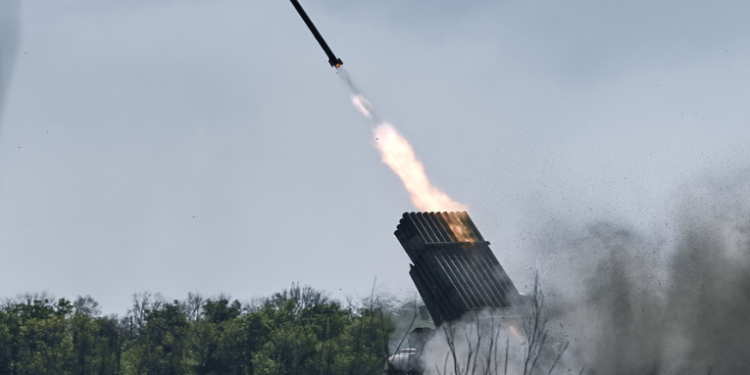 Un periodista de AFP muere durante un ataque al este de Ucrania