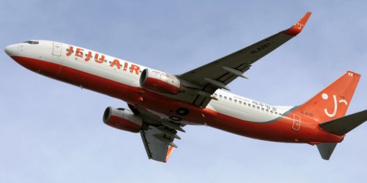 Un segundo avión sufre un problema con el tren de aterrizaje en Corea del Sur un día después de la catástrofe