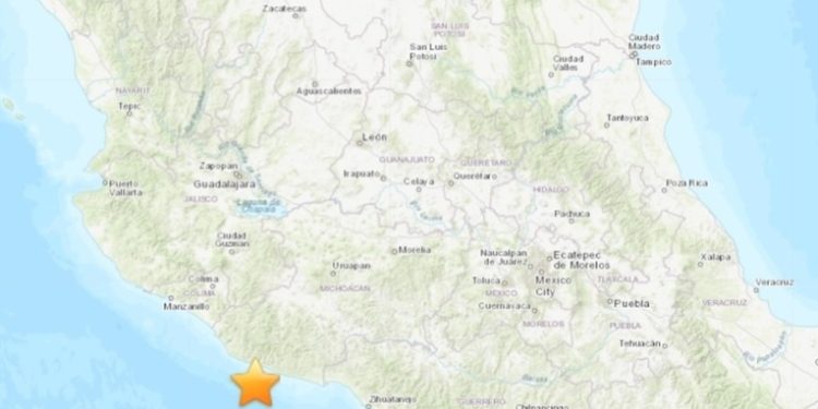 Un terremoto de magnitud 7,4 sacude México