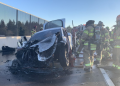 Un Tesla se incendia espontáneamente mientras circulaba por una autopista