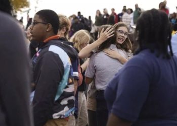 Un tiroteo en una escuela en EE.UU. deja tres muertos, incluido el atacante