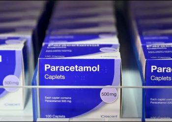 Una bacteria convierte plásticos en paracetamol