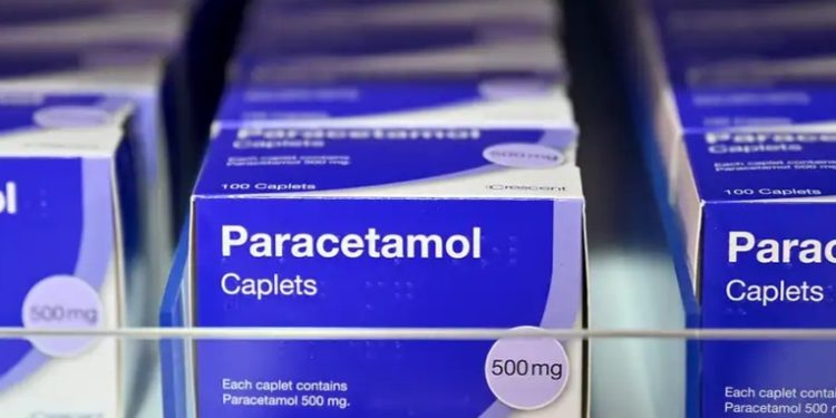 Una bacteria convierte plásticos en paracetamol