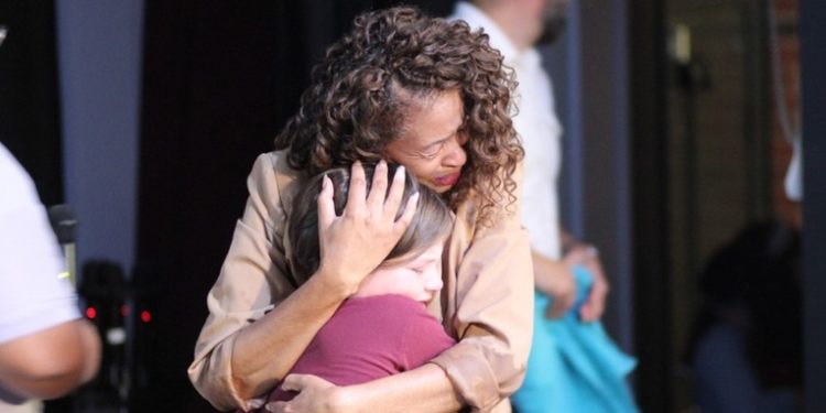 Una escuela en EE.UU. bautiza a más de 100 niños sin el permiso de sus padres