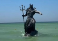 Una estatua de Poseidón causa revuelo en México porque habría desatado la ira de un dios maya