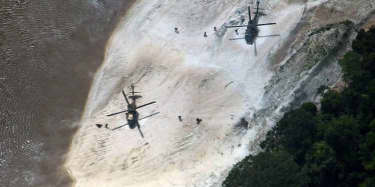 Una histórica operación en la Amazonía desmantela red de minería ilegal entre Colombia y Brasil