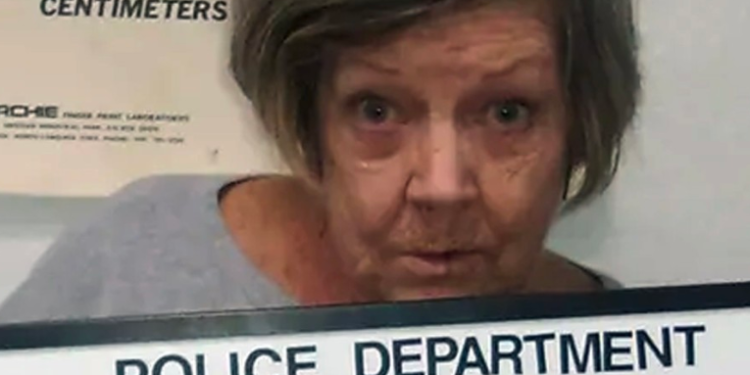 Una mujer de 78 años intenta asaltar un banco por tercera vez