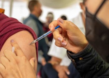 Â¿Una nueva ola? Paí­ses de América Latina reportan aumento de casos de covid-19