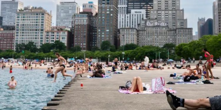 Una ola de calor precoz envuelve Estados Unidos