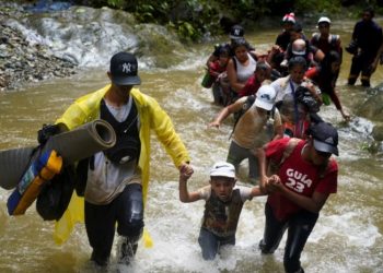 Unas 23.500 personas ya se han registrado en centros de procesamiento de Colombia, Guatemala y Costa Rica