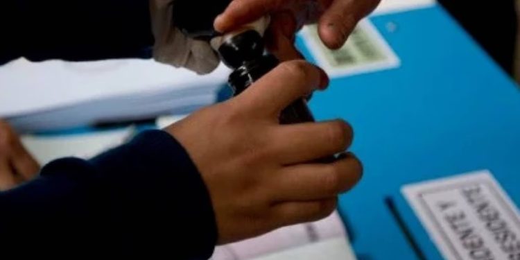 Unión Europea destaca proceso electoral limpio y transparente en informe preliminar