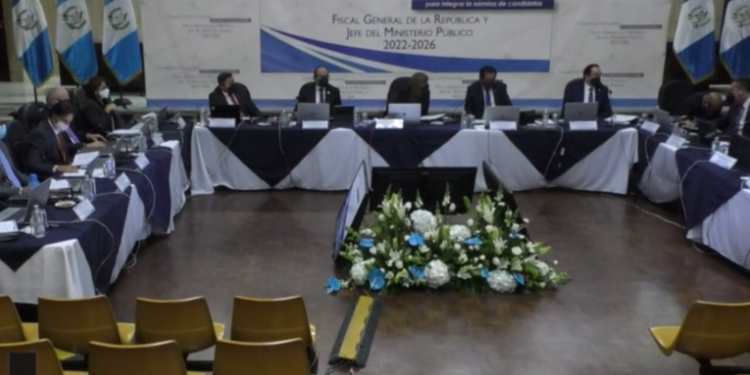 Universidad Da Vinci cambia a Decano de Derecho