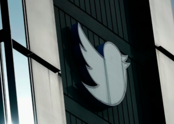 USCIS alerta sobre ''cuentas falsas'' tras perder el verificado en Twitter