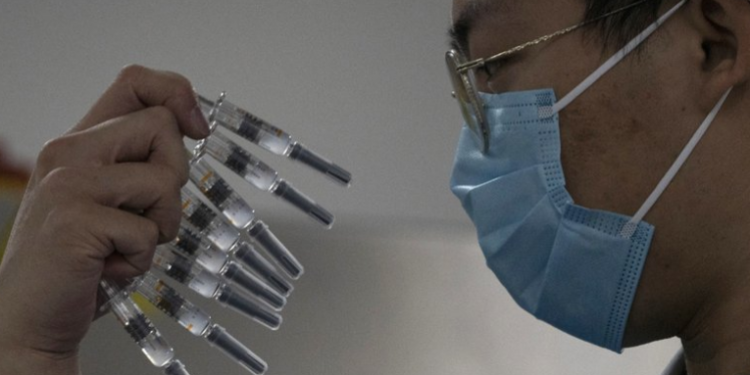 Vacuna fabricada en Taiwan podría llegar por donación a Guatemala