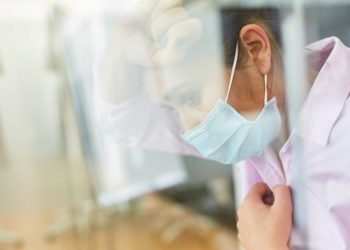 Vacuna y trabajo: Â¿Cómo se manejan en el mundo?