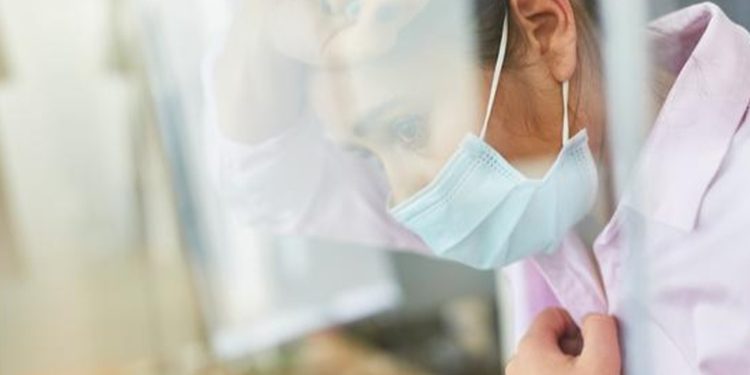 Vacuna y trabajo: Â¿Cómo se manejan en el mundo?