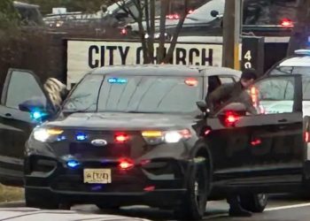 Varios muertos y heridos en tiroteo en un colegio de EE. UU