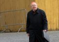 Vaticano investigará a cardenal francés por abuso de una menor