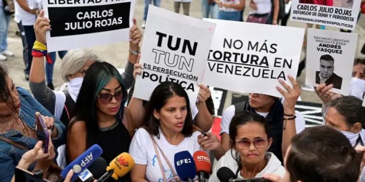Venezuela: familias piden liberación de presos en protestas