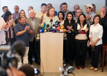 Venezuela: impiden inscripción de candidata opositora