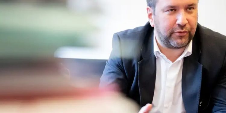 Venezuela implica a EE.UU. en trama de corrupción en Pdvsa