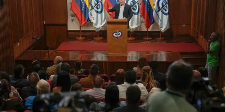 Venezuela pide capturar a jueces y diputados de Argentina