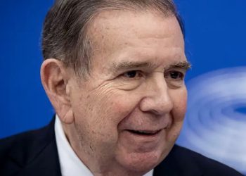 Venezuela promete USD 100.000 por opositor González Urrutia