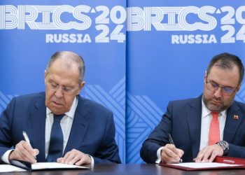 Venezuela y Rusia firman acuerdo para contrarrestar las sanciones