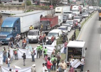 Veteranos militares anuncian nuevos bloqueos por exigencia de compensación económica