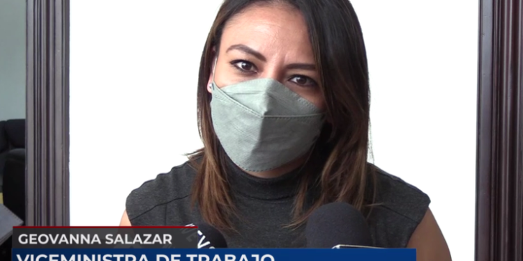 Viceministra de trabajo acude a cita para informar el desarrollo de programa del Adulto Mayor