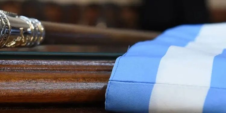 Vicepresidenta argentina pide reabrir causas de terrorismo